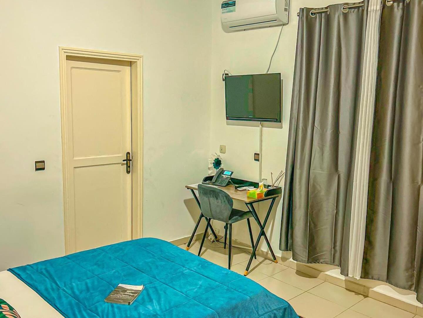 Residence Le Tali Libreville Buitenkant foto